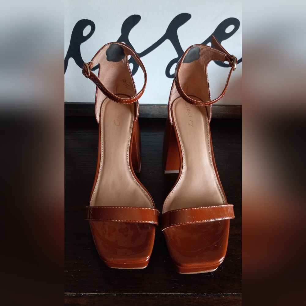 Circus NY Block Heel Size 8 - Picture 2 of 5